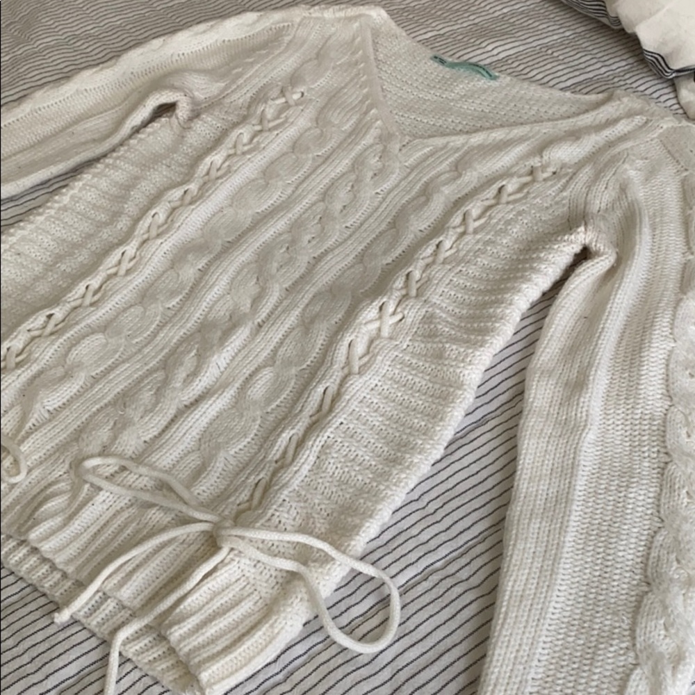 Sweater - Picture 3 of 4